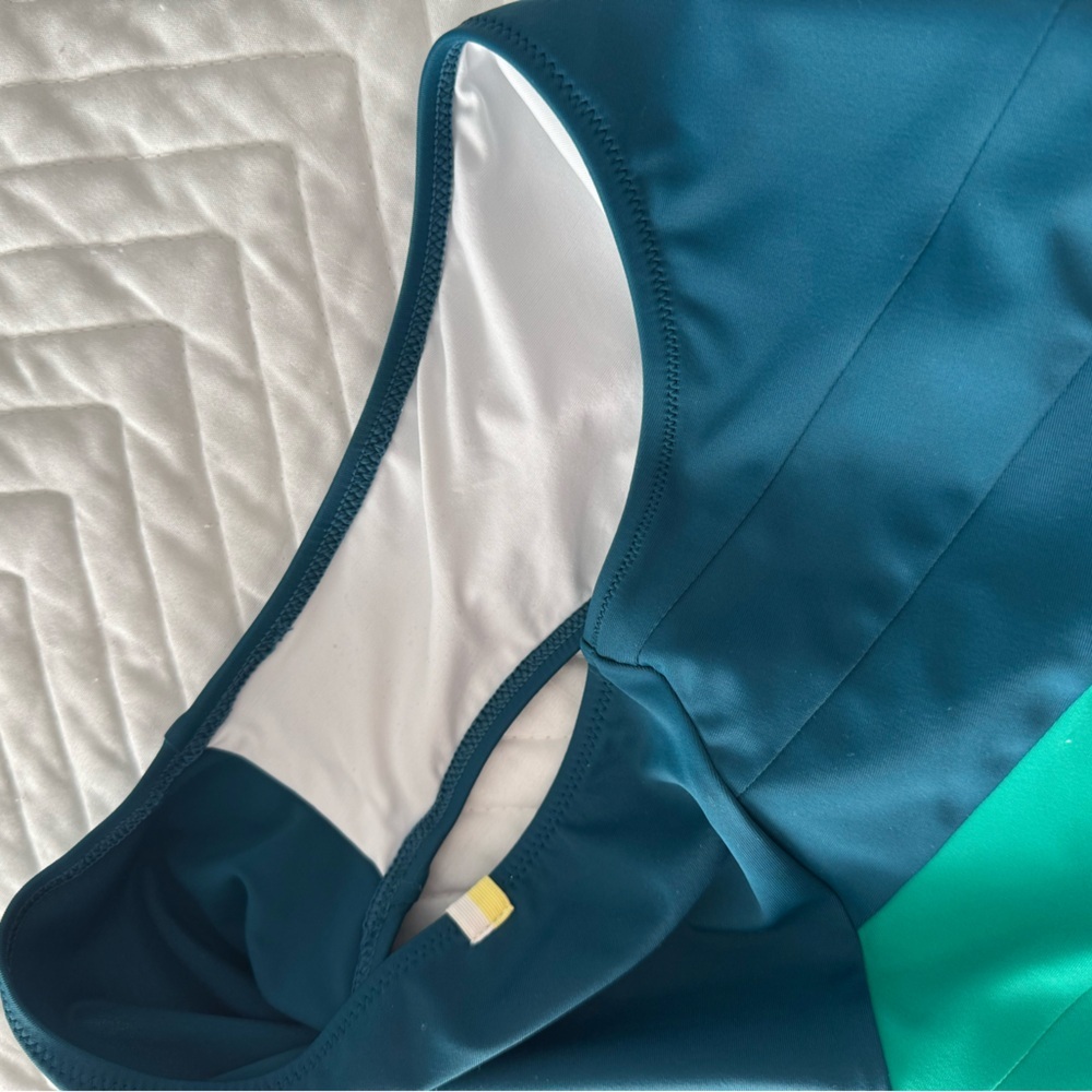 Summersalt The Sidestroke One Piece Swimsuit Seaweed Seaglass White Sand 14 - Picture 5 of 12